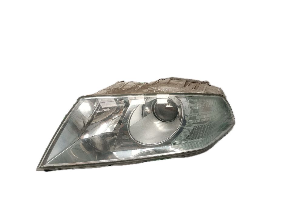 Ótica / farol esquerda SKODA Octavia I Hatchback (1U2)