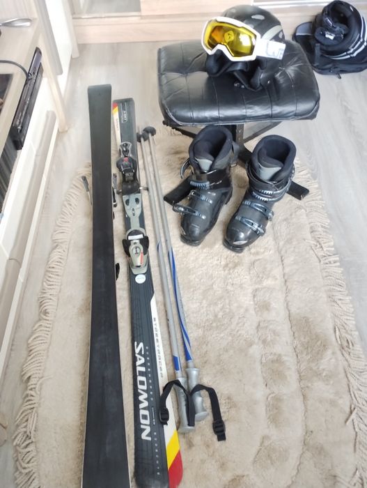 Sprzedam  komplet sprzętu narciarskiego