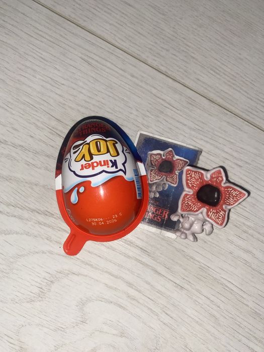 Kinder joy stranger things