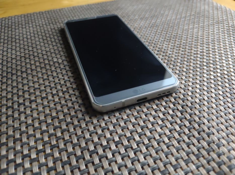 Телефон  LG G6  32GB