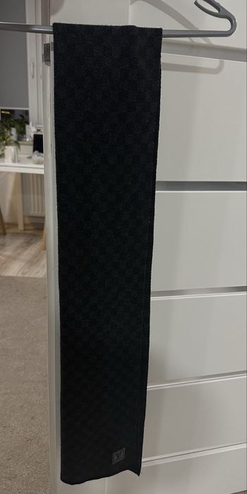 Szalik Louis Vuitton