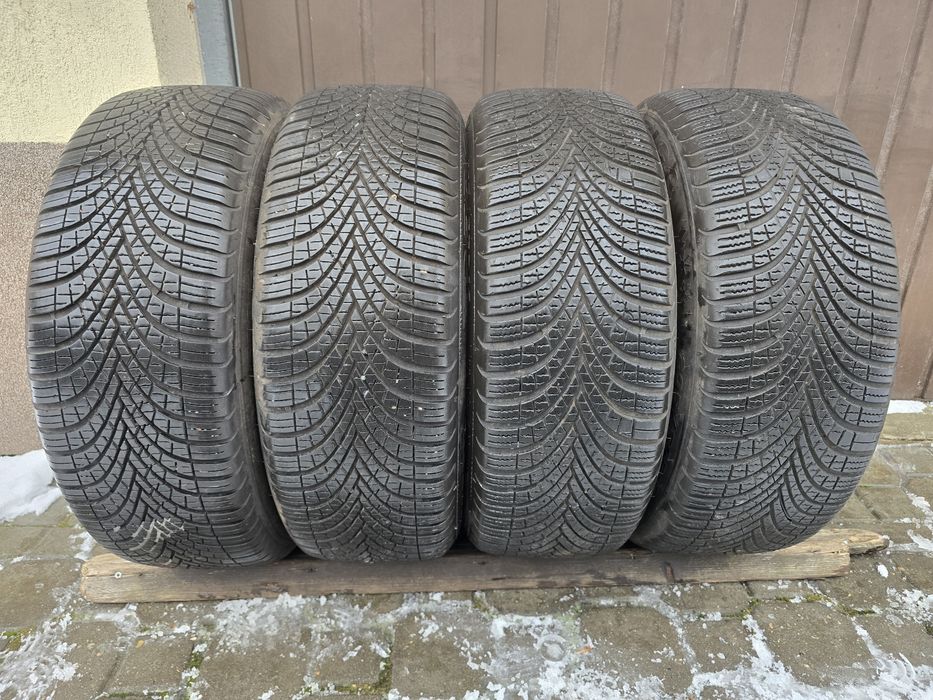 Felgi z oponami 205/55R16 VW New Beetle 5x100 Golf 4 Bora Audi A3 Leon