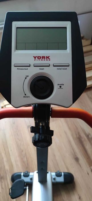 Rower treningowy York C102 - magnetyczny