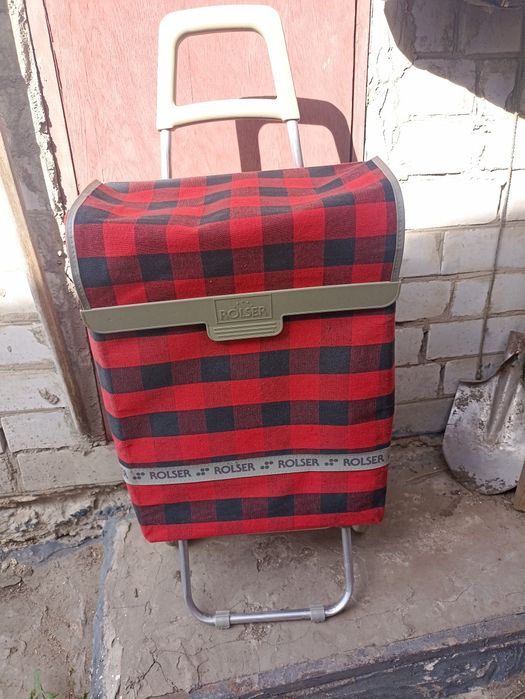 Продам сумку шопер на колесах