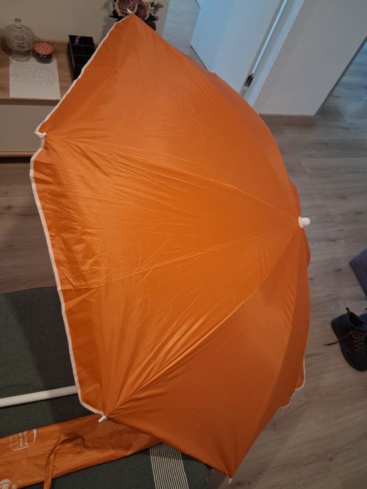 Sombrinha de praia em bom estado