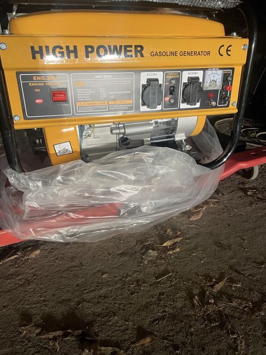 Генератор бензиновий 2,2 кВт