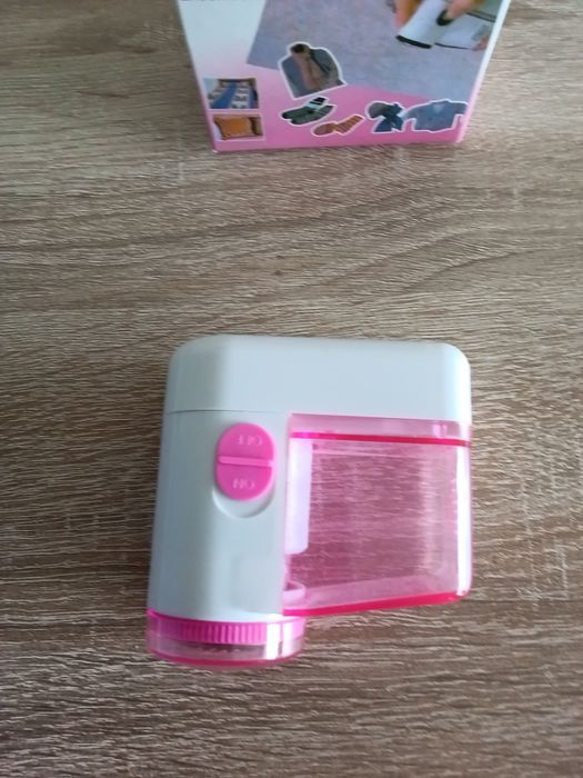 Машинка для удаления катышков