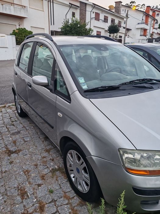 Fiat Idea - Gasóleo - Mini-SUV Impecável!