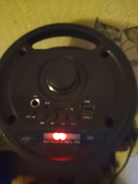 Продаю колонку  блютуз