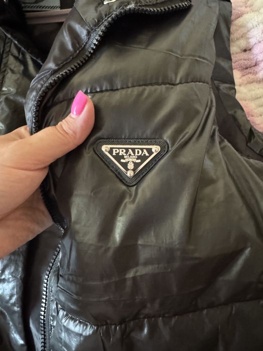 Желетка чорна Прада