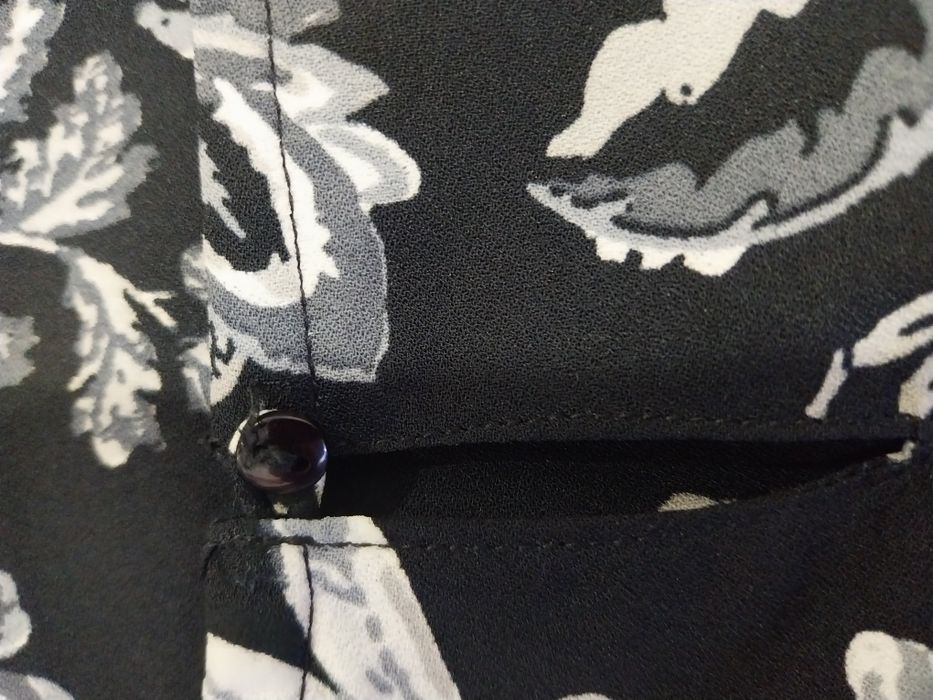 Vestido florido. Tecido ligeiro