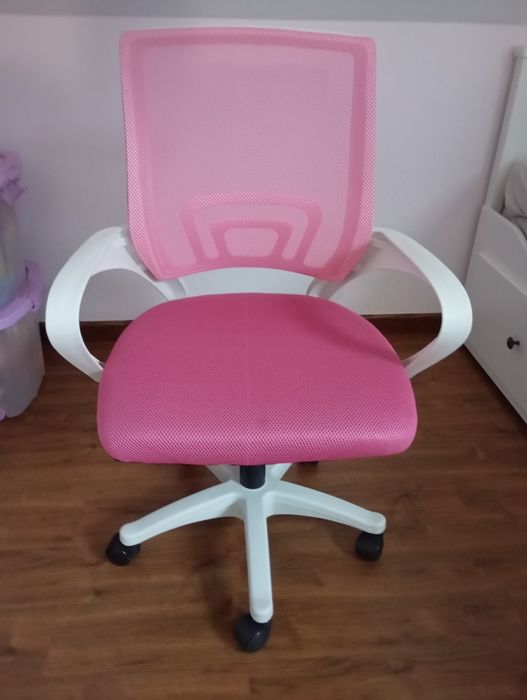 Krzesło obrotowe różowe