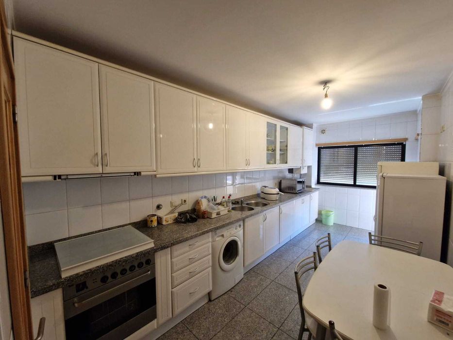 Alugo Apartamento T3 mobilidado em Gualtar Braga