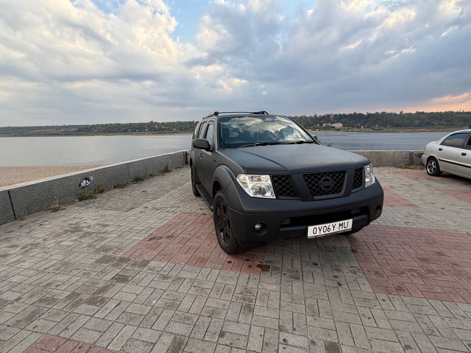 Nissan pathfinder r51