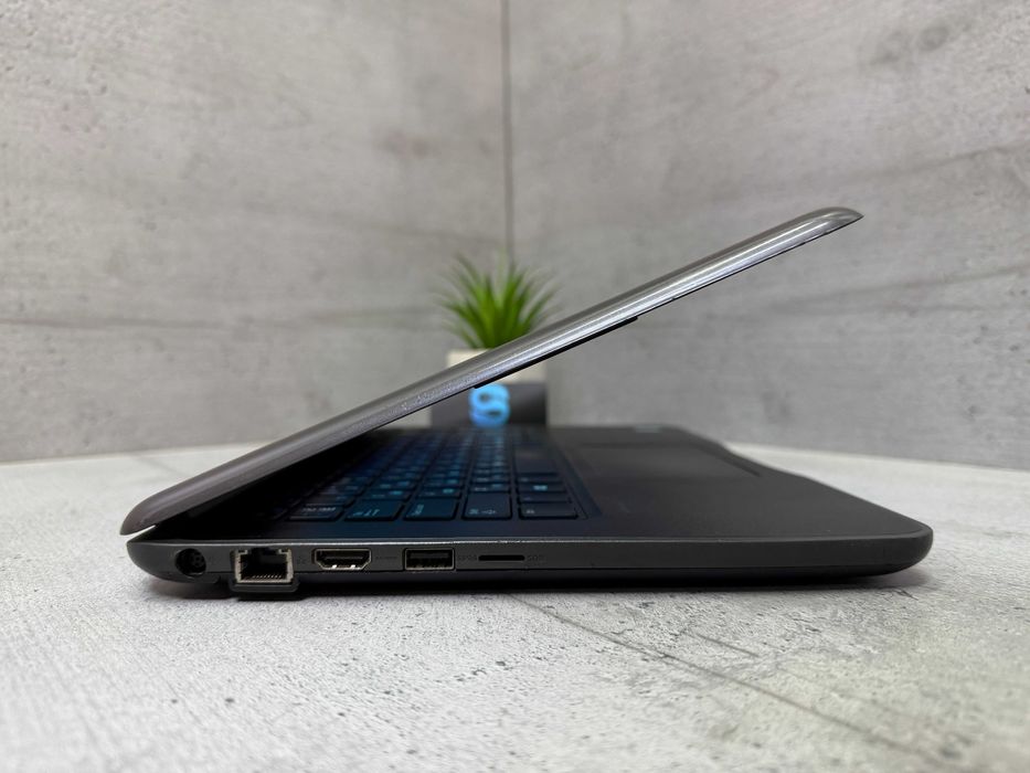 Бюджетний ноутбук Dell 3380/i3-6006u/13.3" HD/8gb ddr4