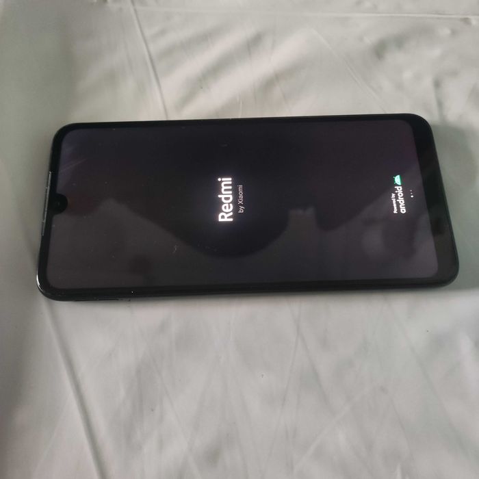 Redmi 7 4/64Gb вживаний