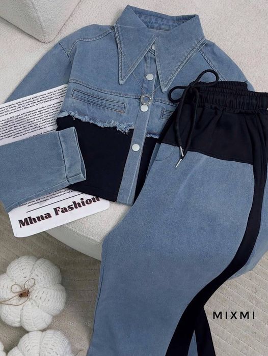 Жіночий джинсовий костюм