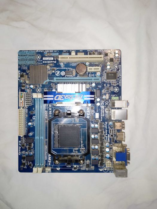 GA-880GM-D2H - Метеринка все работает кроме звука