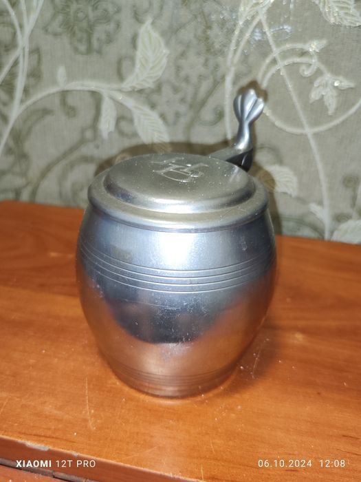 Продам кружка металл германия