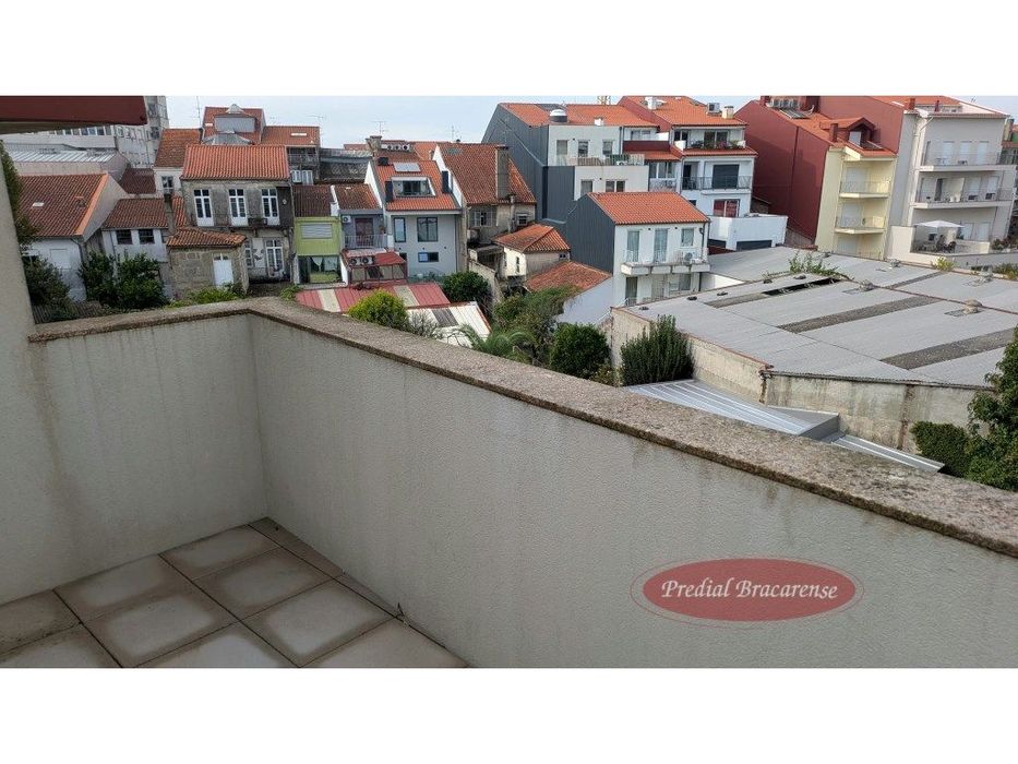 Apartamento T3 duplex no centro da cidade.