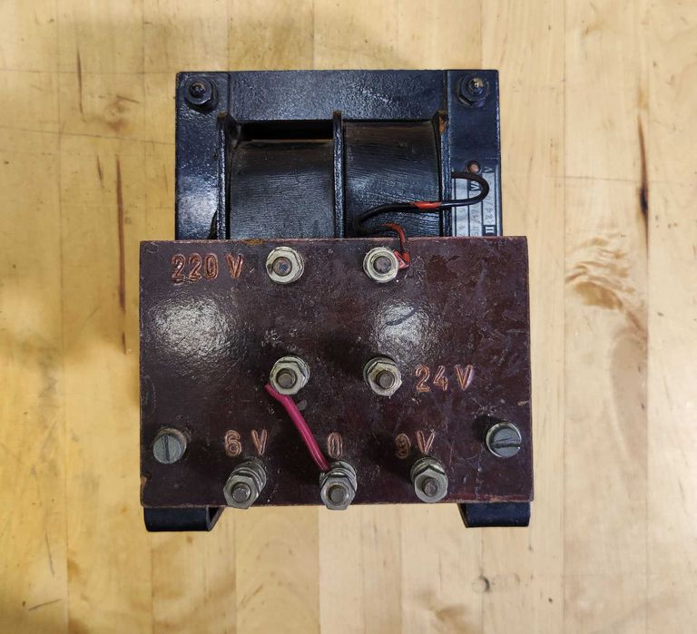 Solidny transformator 24V 150VA / 9 + 6V z PRL [071]
