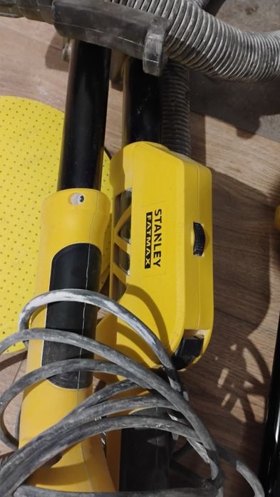 Szlifierka żyrafa Stanley 750w led