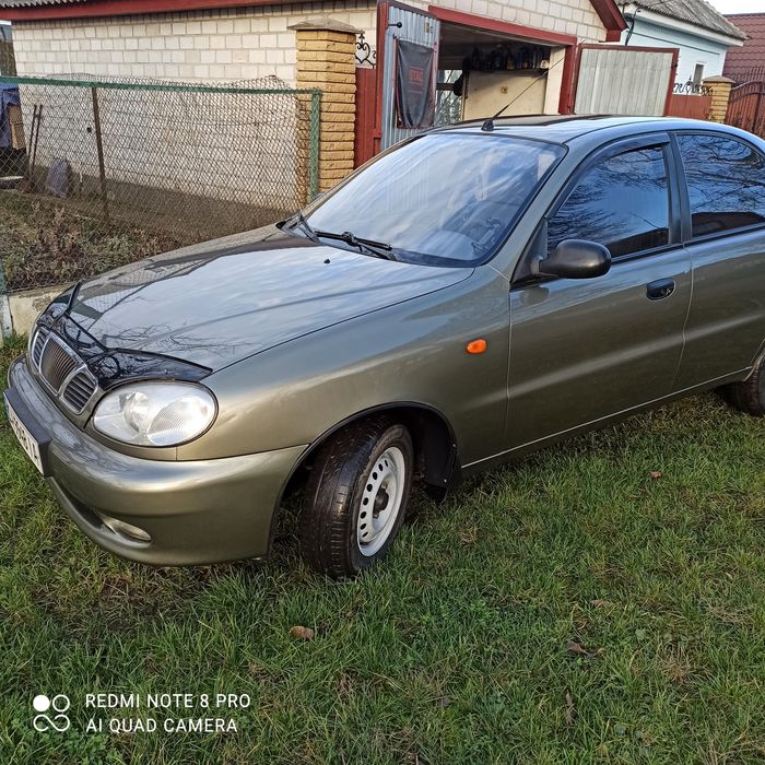 Део Сенс в рідній фарбі..