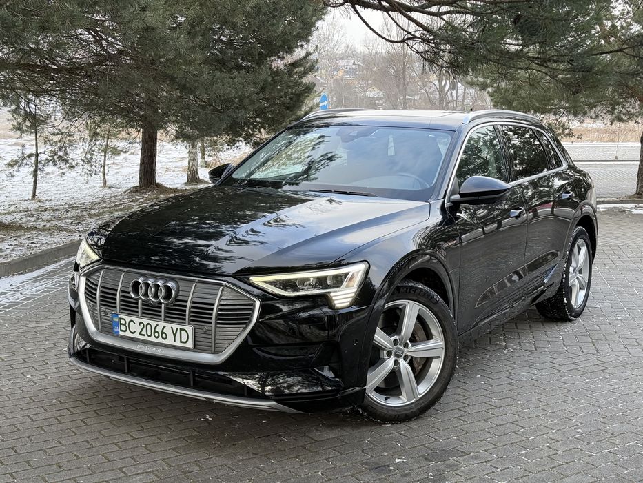Audi e-tron