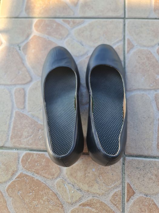 Czarne buty na obcasie LIZARD 36