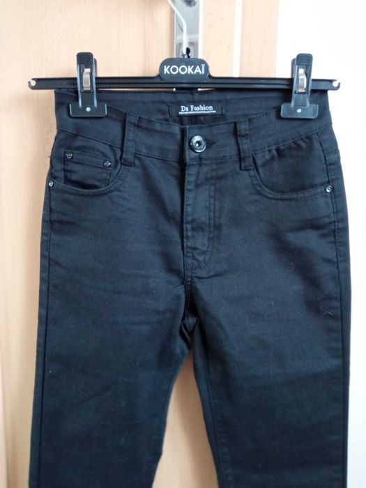 Nowe spodnie damskie 36