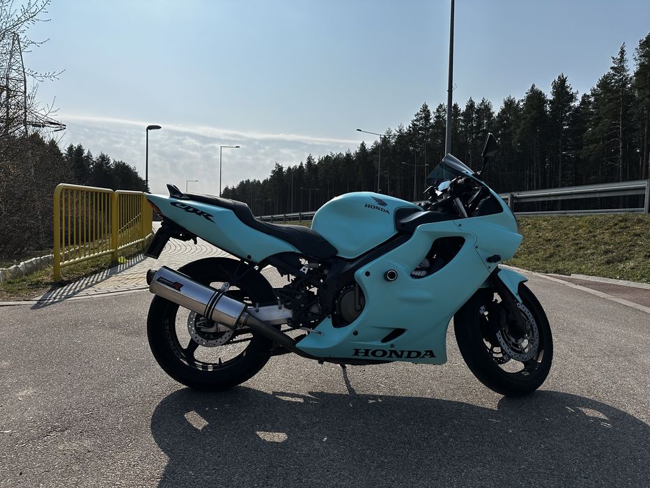 Honda CBR 600 F4i