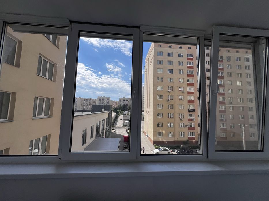 Продаж 1к кв. Озерна, Агора, площа 53м2