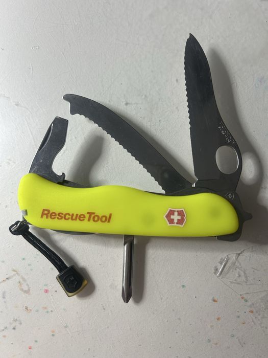 Швейцарский нож Victorinox Rescue Tool