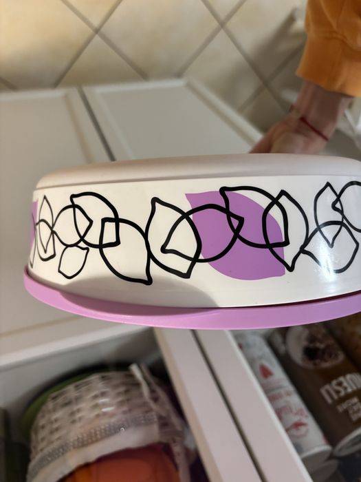 Tupperware Miska Pojemnik z pokrywką Ilumina 2,5L litra Fioletowa