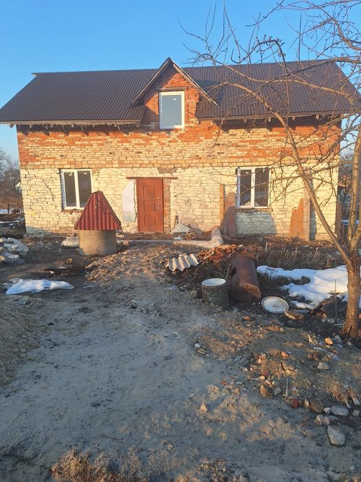 Продаж будинку в селі