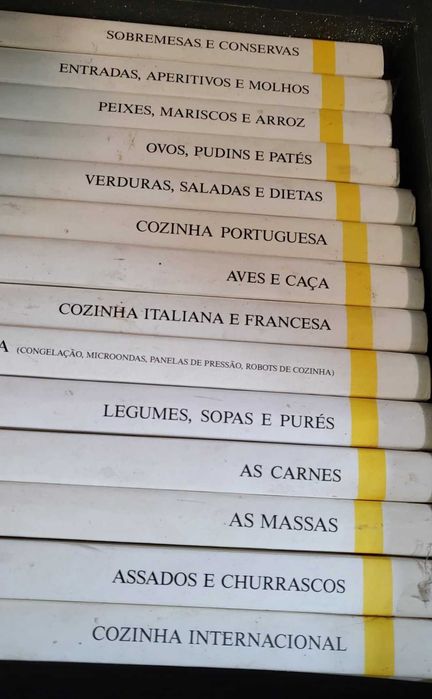 Coleção livros "Escola de cozinha" - 14 livros