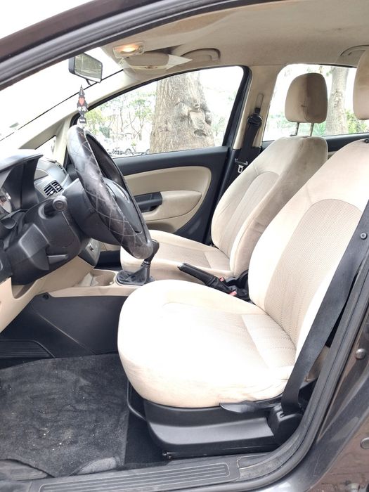 Fiat Linea 1.3 Multijet Automático 2008
