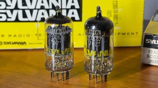 Підібрана пара Sylvania 12AX7A / ECC83 (NOS, USA, ~1970-ті роки)