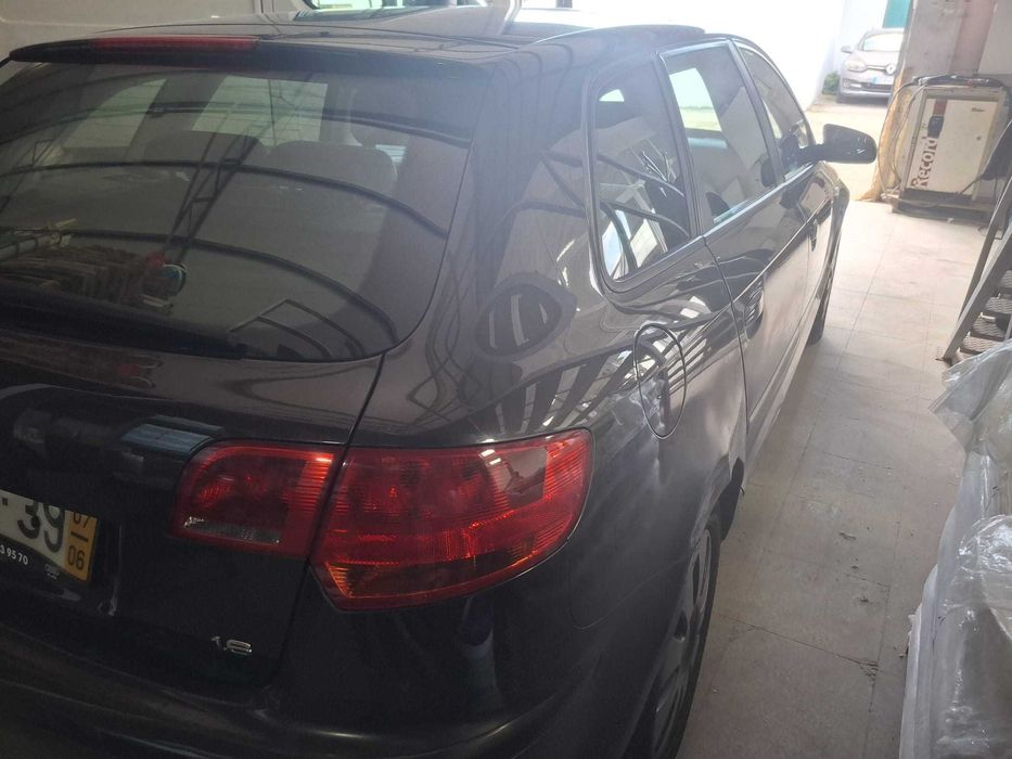 Vendo  AUDI A3 1.6 Gasolina