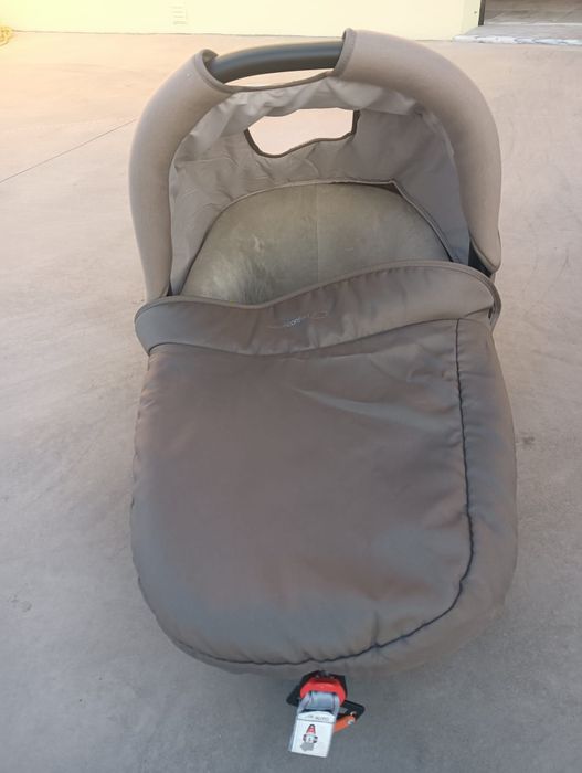 Carrinho de bebé + Ovo + Alcofa (vendo junto ou separado)