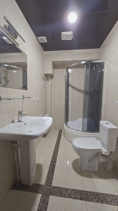 Оренда будинку на правому березі