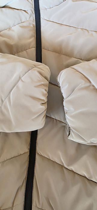 Продам куртку демісезонну Zara 11 -12 розмір в  ідеальному стані