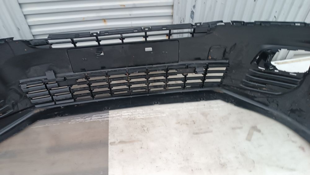 Vendo parachoque de frente Peugeot partner ano 2018
