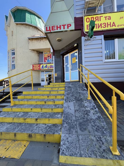 Продаж ТЦ Алмаз 385м2 або по поверхам. Центр Слободи