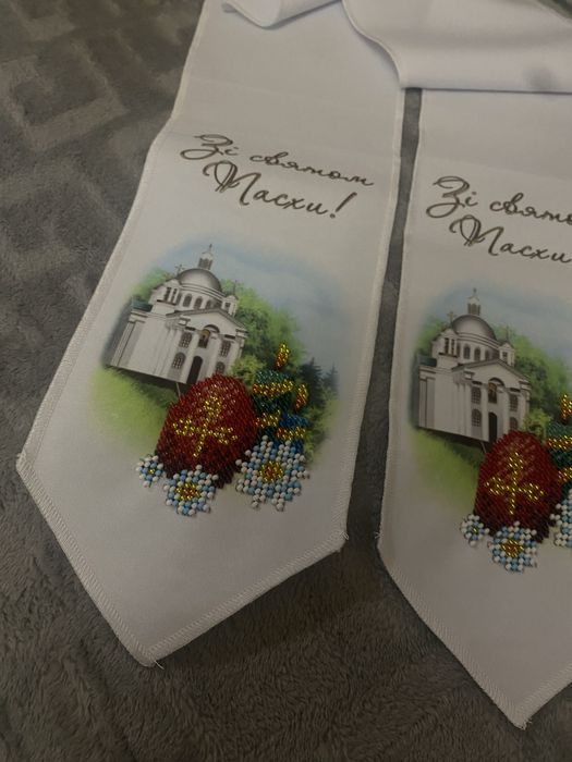 бант на кошик вишитий бісером