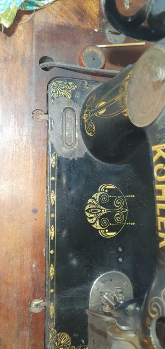 Sprzedam Maszyna do szycia Kóhler z metalową podstawą