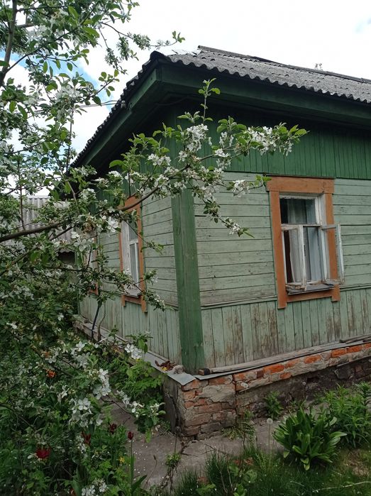 Будинок та земельна ділянка 9сот. по вулиці 1-го Травня.