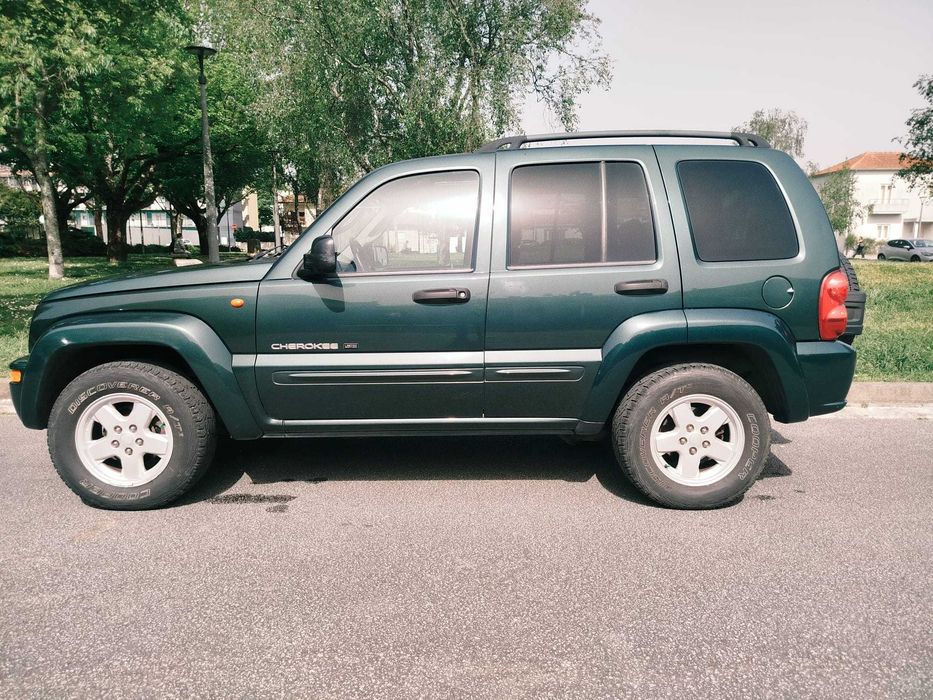 Jeep Cherokee Limited KJ 2.5 Diesel