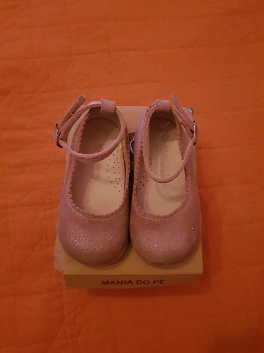 Sapato  de bebê rosa