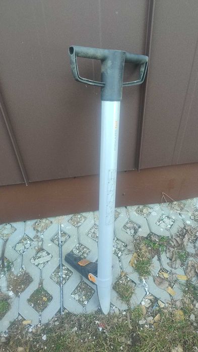 Fiskars sadzarka do cebulek wysoka ze stopą 31 cm XACT FISKARS